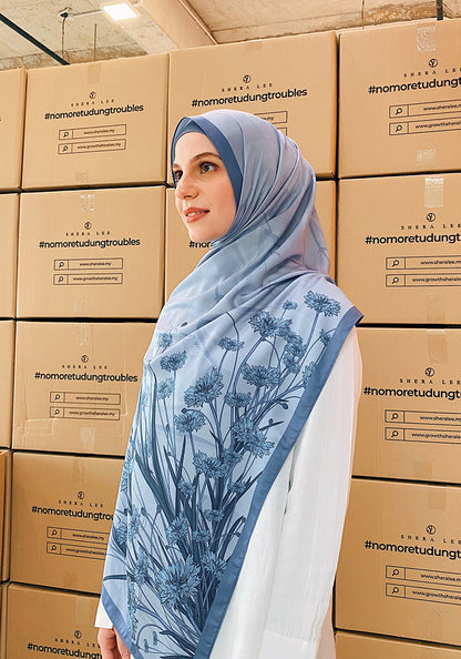 Bamboo Fleur In Rustic Blue