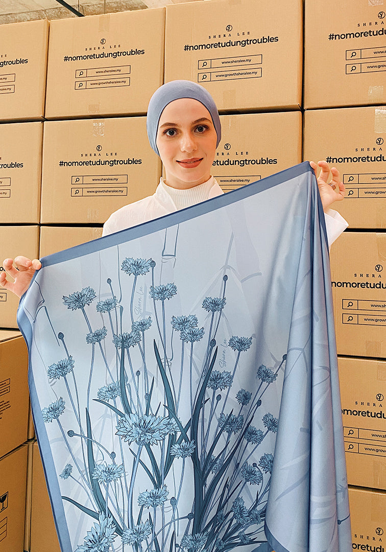 Bamboo Fleur In Rustic Blue