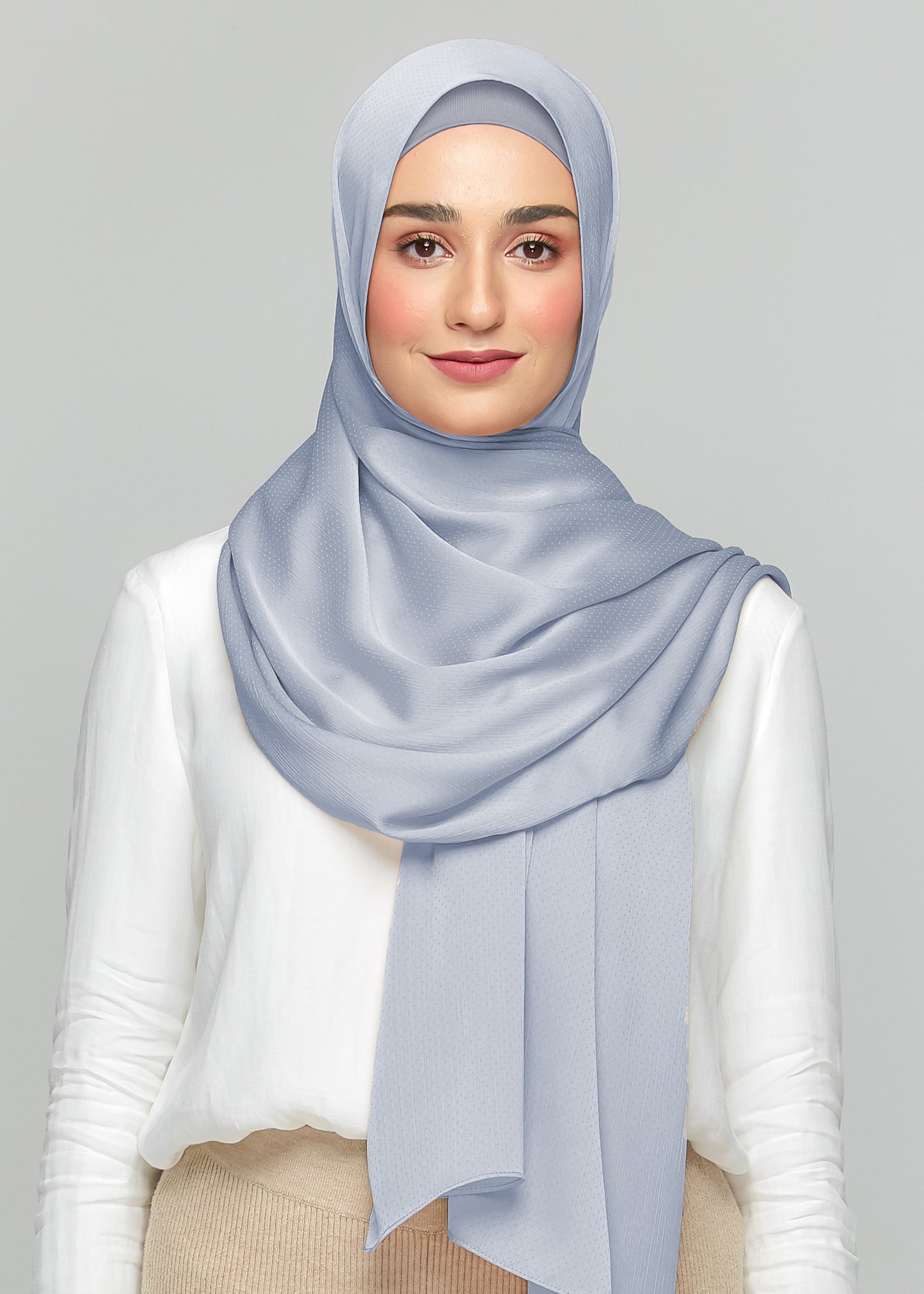 Lily Set in Iron Blue