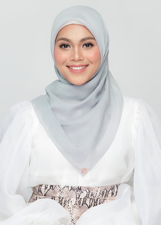 [As-Is] Bawal Babe in Chalk Grey