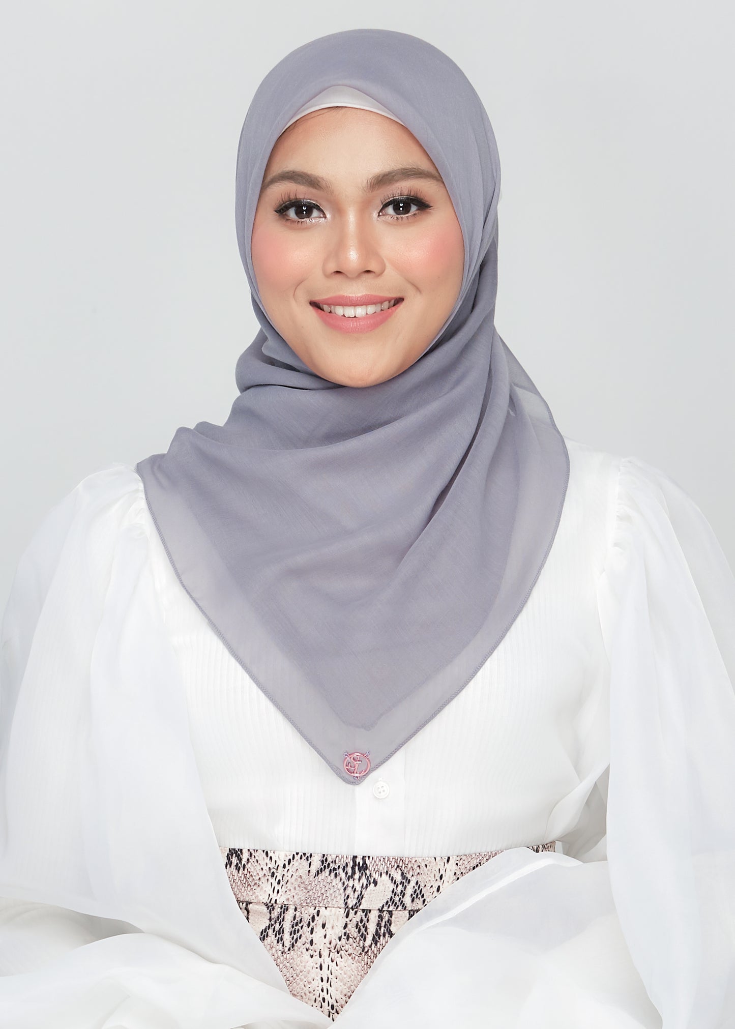 Bawal Babe in Pigeon Grey