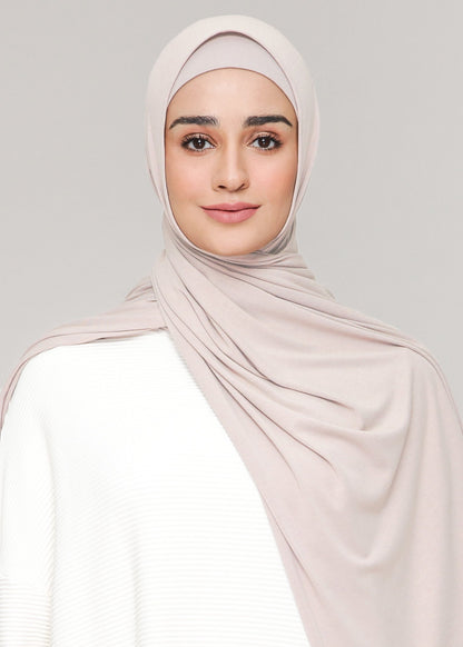 Cozy Set in Sandy Nude